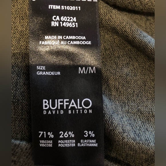 Army green sweater by David Bitton (Buffalo) - Picture 7 of 9